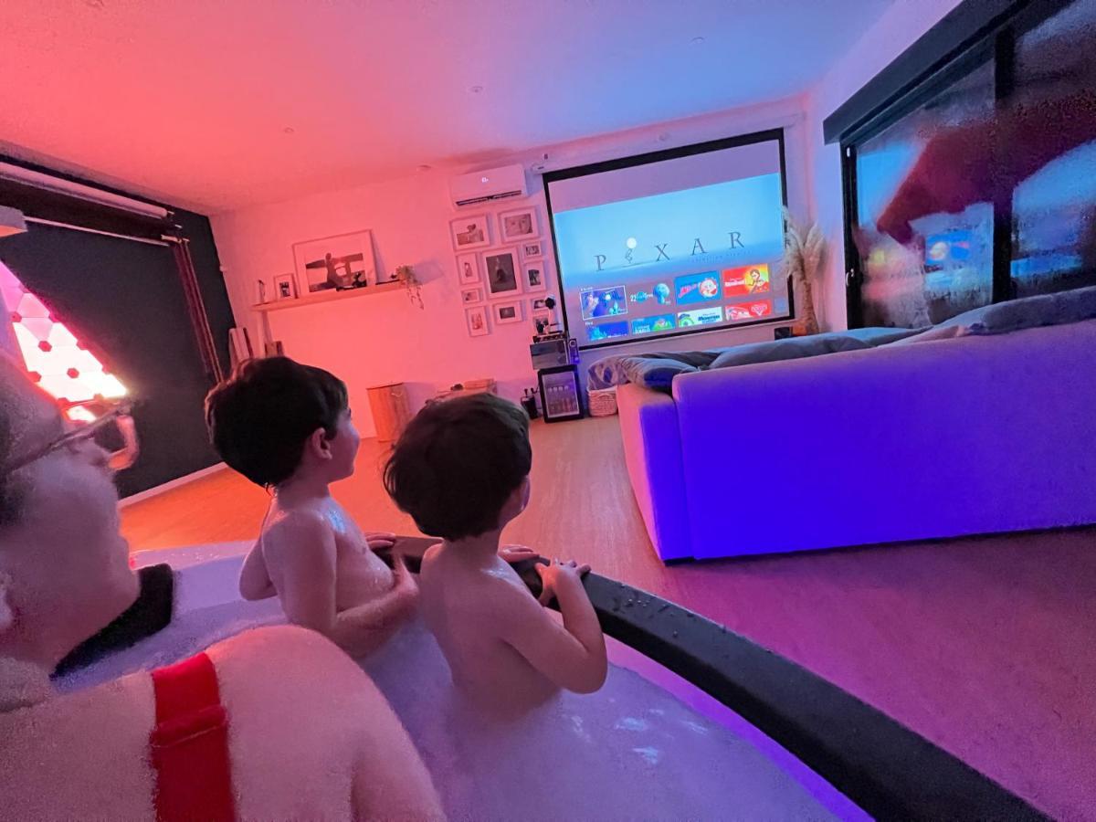 Capsule Nature & Photos - Jacuzzi - Netflix & Home Cinema - Ps5 & Jeu Thun-Saint-Martin Zewnętrze zdjęcie